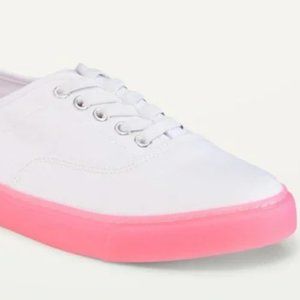 4- Old Navy Girl’s Twill lace-up sneakers-  pink/white selling without box
